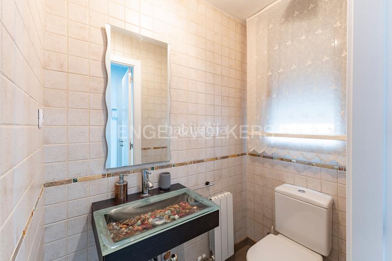 Foto 421f5bce-ca47-44ea-a60c-ff24d16f6cf0. Casa adossada amb calefacció aparcament piscina a Granollers Foto 421f5bce-ca47-44ea-a60c-ff24d16f6cf0. Casa adossada amb calefacció aparcament piscina a Granollers