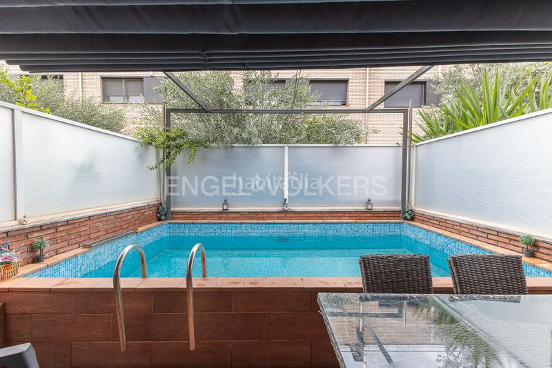 Foto cb751d29-45a3-4715-9c3b-9b2bbfabdb30. Casa adossada amb calefacció aparcament piscina a Granollers Foto cb751d29-45a3-4715-9c3b-9b2bbfabdb30. Casa adossada amb calefacció aparcament piscina a Granollers