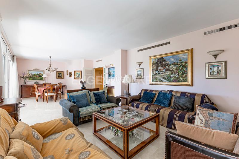 Foto 625ae16b-6211-46e7-8172-e8627d5db839. Rent penthouse with heating parking pool in Can Girona - Terramar - Vinyet Sitges Foto 625ae16b-6211-46e7-8172-e8627d5db839. Rent penthouse with heating parking pool in Can Girona - Terramar - Vinyet Sitges