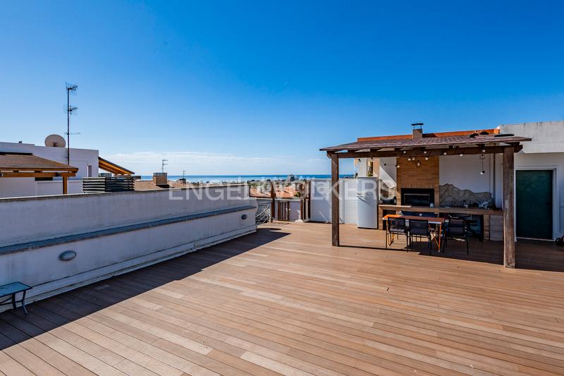 Foto c0b10aa9-9fa8-4661-aaf8-b6e528700a17. Àtic amb calefacció aparcament piscina a Can Pei Sitges Foto c0b10aa9-9fa8-4661-aaf8-b6e528700a17. Àtic amb calefacció aparcament piscina a Can Pei Sitges