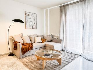 Lloguer Casa adossada a Vila de Gràcia. Exclusiva vivienda de temporada en gràcia con terraza Lloguer Casa adossada a Vila de Gràcia. Exclusiva vivienda de temporada en gràcia con terraza
