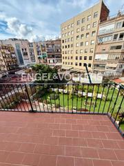 Apartament a L´Antiga Esquerra de l´Eixample. Piso alto en consell de cent peatonal con enric granados, doble Apartament a L´Antiga Esquerra de l´Eixample. Piso alto en consell de cent peatonal con enric granados, doble