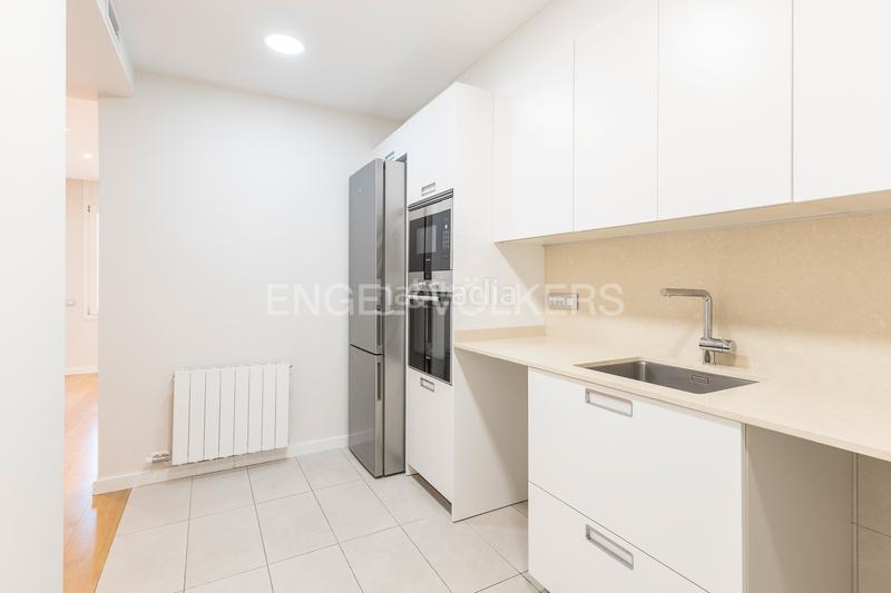 Foto b57488d1-f41e-4eea-bc6d-5d256e6355a4. Apartament amb calefacció a La Nova Esquerra de l´Eixample Barcelona Foto b57488d1-f41e-4eea-bc6d-5d256e6355a4. Apartament amb calefacció a La Nova Esquerra de l´Eixample Barcelona