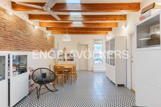 Apartament a Vila de Gràcia. Bonito apartamento con terraza privada y 3 habitaciones en vila Apartament a Vila de Gràcia. Bonito apartamento con terraza privada y 3 habitaciones en vila