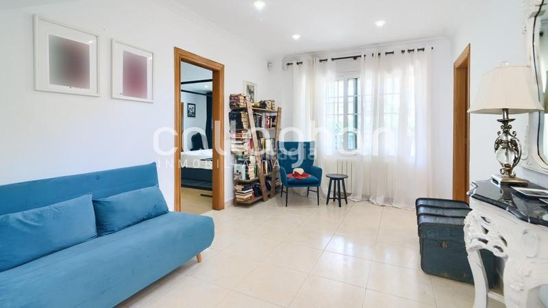 Foto 89761f84-1e93-4a4f-8713-5d778a4d4515. Miete chalet mit parking pool in Serra Foto 89761f84-1e93-4a4f-8713-5d778a4d4515. Miete chalet mit parking pool in Serra