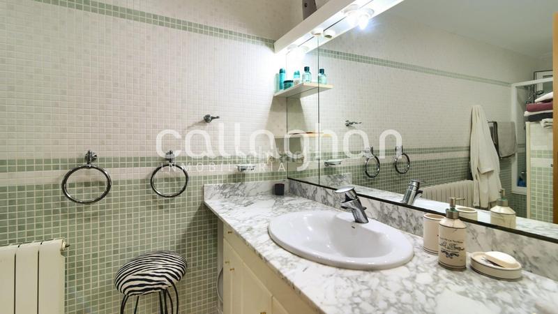 Foto bb51ece4-f617-4c27-a06e-50e573c59d95. Miete chalet mit parking pool in Serra Foto bb51ece4-f617-4c27-a06e-50e573c59d95. Miete chalet mit parking pool in Serra