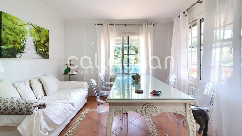 Foto dcd6d404-0248-4983-8963-802219d72d8e. Miete chalet mit parking pool in Serra Foto dcd6d404-0248-4983-8963-802219d72d8e. Miete chalet mit parking pool in Serra