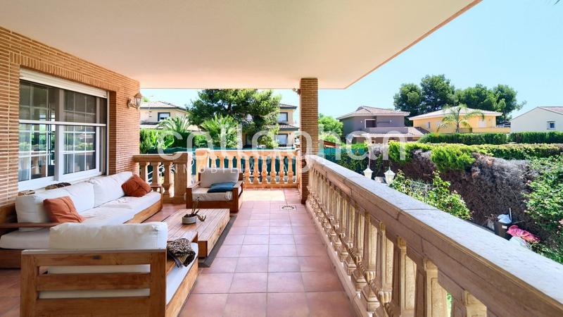 Foto f67f535b-7c49-47a6-a997-7b6bb5011cb5. Miete chalet mit parking pool in Serra Foto f67f535b-7c49-47a6-a997-7b6bb5011cb5. Miete chalet mit parking pool in Serra