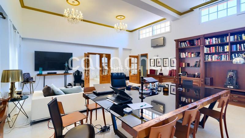 Foto 0790909f-8f8a-492d-9cbc-4f72bde388c1. Rent chalet with parking pool in Serra Foto 0790909f-8f8a-492d-9cbc-4f72bde388c1. Rent chalet with parking pool in Serra