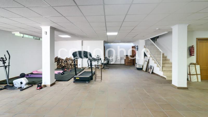 Foto 2eecd720-6365-44c9-84f9-c39e2463406b. Rent chalet with parking pool in Serra Foto 2eecd720-6365-44c9-84f9-c39e2463406b. Rent chalet with parking pool in Serra