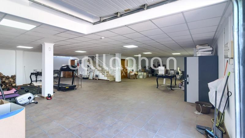 Foto 408dd182-cd63-4f09-99db-050e161db868. Rent chalet with parking pool in Serra Foto 408dd182-cd63-4f09-99db-050e161db868. Rent chalet with parking pool in Serra