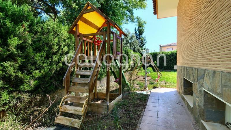 Foto 5cd1e3c5-9407-4f11-b460-bcfc262b0c77. Rent chalet with parking pool in Serra Foto 5cd1e3c5-9407-4f11-b460-bcfc262b0c77. Rent chalet with parking pool in Serra