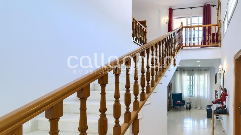 Foto 6215b126-dca6-4b10-b513-115209e45b36. Rent chalet with parking pool in Serra Foto 6215b126-dca6-4b10-b513-115209e45b36. Rent chalet with parking pool in Serra