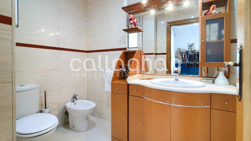 Foto 9c9e201e-6540-44bb-b836-ed330f04d914. Rent chalet with parking pool in Serra Foto 9c9e201e-6540-44bb-b836-ed330f04d914. Rent chalet with parking pool in Serra