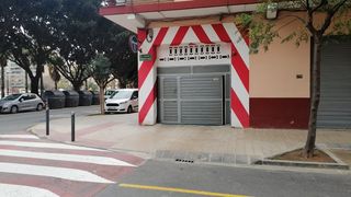 Parking voiture Calle hernan cortes Parking voiture Calle hernan cortes