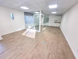 Rent Business premise Ocells. Alquiler 800 mes, comunidad, luz y agua incluida. Rent Business premise Ocells. Alquiler 800 mes, comunidad, luz y agua incluida.