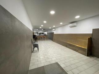 Transfer Business premise in Santa Coloma de Queralt. Local comercial adaptat com a barcaferiarestaurant al centre de Transfer Business premise in Santa Coloma de Queralt. Local comercial adaptat com a barcaferiarestaurant al centre de