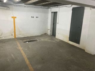 Rent Car parking Carrer ponent. Disponible Rent Car parking Carrer ponent. Disponible