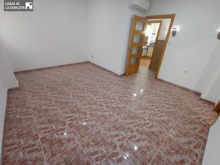 Rez-de-chaussée à País Valencià. Vivienda al lado del hospital militar Rez-de-chaussée à País Valencià. Vivienda al lado del hospital militar