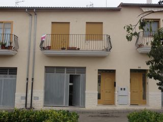 Semi detached house in Plaza mayor, 5. Adosado calidad moderno Semi detached house in Plaza mayor, 5. Adosado calidad moderno