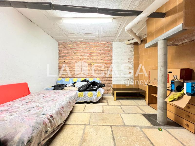 Foto 2afcbc3b-b9a7-46fd-906d-bd38655db146. Local comercial a La Salut Badalona Foto 2afcbc3b-b9a7-46fd-906d-bd38655db146. Local comercial a La Salut Badalona