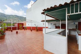 Business premise Ausias march. Local con terraza chill out en llocnou de san jeroni Business premise Ausias march. Local con terraza chill out en llocnou de san jeroni