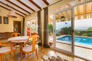 Chalet Tossal les botes. Elegante. espaciosa. chic. Chalet Tossal les botes. Elegante. espaciosa. chic.