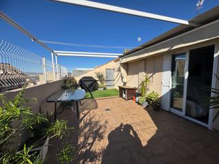 Attique à Núcleo Urbano. Atico duplex con espectacular terraza en perfecto estado Attique à Núcleo Urbano. Atico duplex con espectacular terraza en perfecto estado