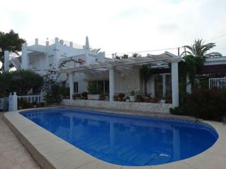 Edifici a Carrió - La Merced - Los Pinos. Hostal en calpe Edifici a Carrió - La Merced - Los Pinos. Hostal en calpe