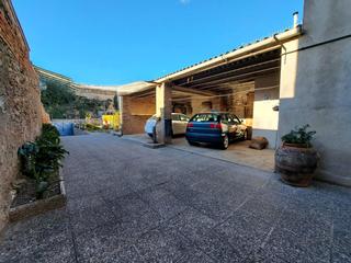 Chalet in Olesa de Montserrat. Zona de lesglésia Chalet in Olesa de Montserrat. Zona de lesglésia