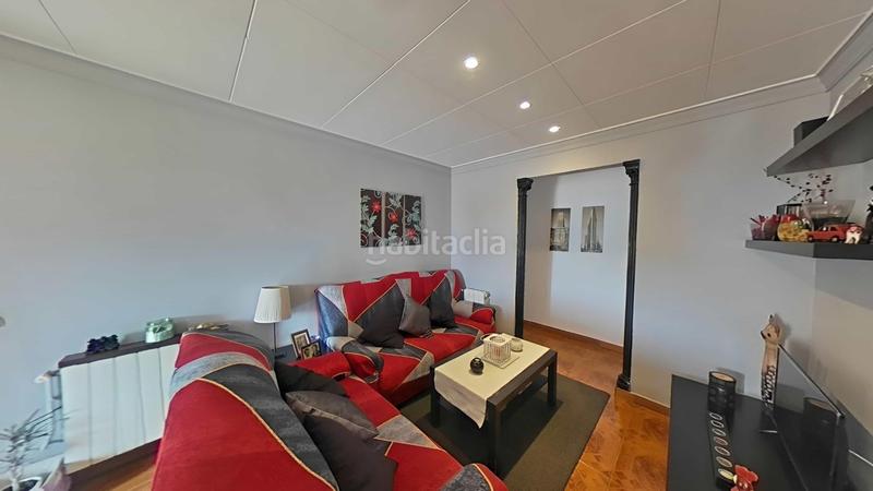 Foto e1709791-17eb-4c65-a932-bbf4cdf29966. Attique avec chauffage dans Rocafonda Mataró Foto e1709791-17eb-4c65-a932-bbf4cdf29966. Attique avec chauffage dans Rocafonda Mataró