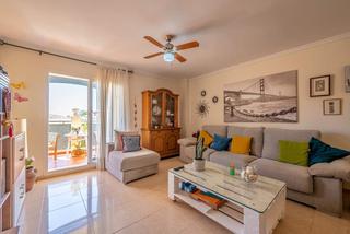 Planta baja en Torreblanca del Sol. Zona tranquila cerca del centro de los boliches y mar Planta baja en Torreblanca del Sol. Zona tranquila cerca del centro de los boliches y mar
