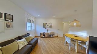 Pis a Centre Vila. A tres minutos del centro de la vila Pis a Centre Vila. A tres minutos del centro de la vila