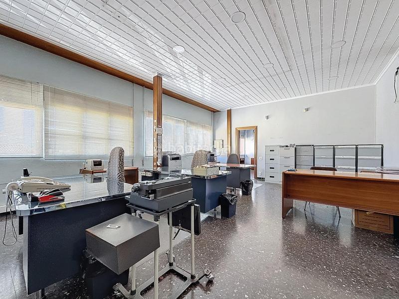 Foto 0456ebbc-306a-4b21-866f-69903d9d3a19. Fabrikhalle in Biar Foto 0456ebbc-306a-4b21-866f-69903d9d3a19. Fabrikhalle in Biar