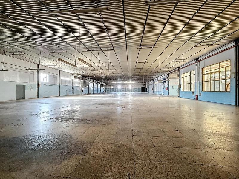 Foto f8c3d85c-d0c6-45d5-af97-9a7dcc3b62a2. Fabrikhalle in Biar Foto f8c3d85c-d0c6-45d5-af97-9a7dcc3b62a2. Fabrikhalle in Biar