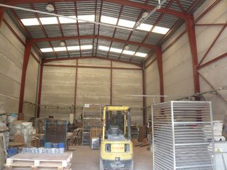 Nau industrial en Llombai. Naves oportunidad en carabona Nau industrial en Llombai. Naves oportunidad en carabona