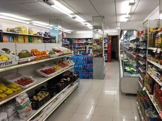 Umzug Geschäft Carrer doctor marti i julia. Antiguo supermercado Umzug Geschäft Carrer doctor marti i julia. Antiguo supermercado