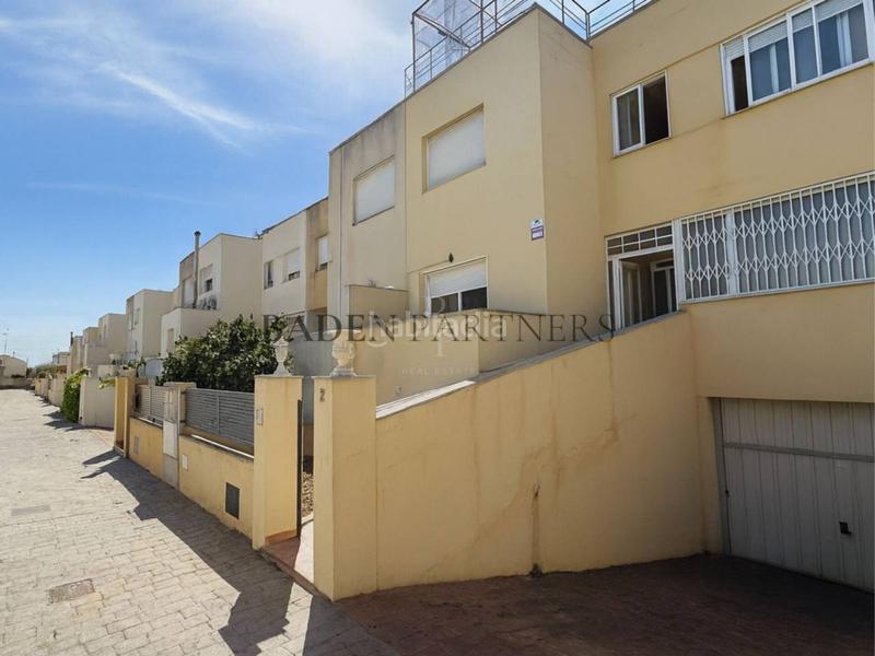 Foto a58cb438-3e76-46ef-bf93-529f4c5e25f2. Reihenhaus mit heizung parking pool in Les Salines Vinaròs Foto a58cb438-3e76-46ef-bf93-529f4c5e25f2. Reihenhaus mit heizung parking pool in Les Salines Vinaròs