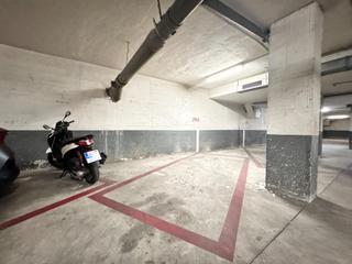 Aparcament cotxe Hernan cortes. Amplia plaza de garaje en zona cruz roja Aparcament cotxe Hernan cortes. Amplia plaza de garaje en zona cruz roja