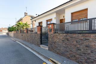 Maison à Carrer montseny, 2, lliçà de vall, spain 2. Casa independiente a reformar  zona céntrica, 4 vientos Maison à Carrer montseny, 2, lliçà de vall, spain 2. Casa independiente a reformar  zona céntrica, 4 vientos