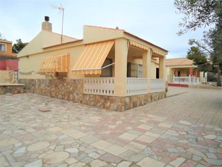 Chalet en Villamontes-Boqueres. Oportunidad en villamontes. parcela urbana Chalet en Villamontes-Boqueres. Oportunidad en villamontes. parcela urbana