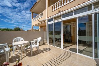 Planta baja en Avenida mancha (de la), 128. Bungalow en aguas nuevas Planta baja en Avenida mancha (de la), 128. Bungalow en aguas nuevas