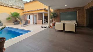 House in Aielo de Malferit. Casa con piscina en venta en aielo de malferit House in Aielo de Malferit. Casa con piscina en venta en aielo de malferit