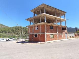 Edifici Carretera ain. Edificio en venta en eslida. Edifici Carretera ain. Edificio en venta en eslida.