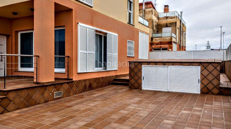 Foto 77b86c27-ef67-4ff5-94a8-9e6417a31d59. Chalet  en venta en Playa, 4 dormitorios. en Burriana Foto 77b86c27-ef67-4ff5-94a8-9e6417a31d59. Chalet  en venta en Playa, 4 dormitorios. en Burriana