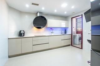 Flat  Plaza de europa 3. Piso de 2 dormitorios, garaje y trastero en plaza europa Flat  Plaza de europa 3. Piso de 2 dormitorios, garaje y trastero en plaza europa