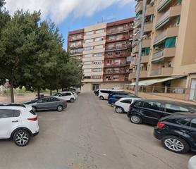 Parking coche en Font Verda. De fácil acceso y con buen espacio de maniobra Parking coche en Font Verda. De fácil acceso y con buen espacio de maniobra