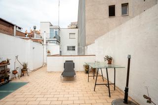 Doppelhaus in Lledoner. Reformada Doppelhaus in Lledoner. Reformada