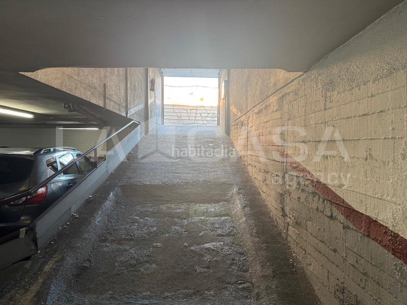 Foto 7a7f7551-aff0-46ca-a60d-407dd18352d9. Aparcament cotxe a Lledoner Granollers Foto 7a7f7551-aff0-46ca-a60d-407dd18352d9. Aparcament cotxe a Lledoner Granollers