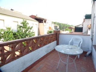 Casa adossada en Piera. Casa unifamiliar en centro de piera por 139.000 eur Casa adossada en Piera. Casa unifamiliar en centro de piera por 139.000 eur